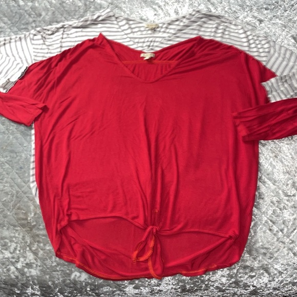 Lot of 2 Bordeaux 3/4 Sleeve V Neck Tops with ties- 1 Red and 1 White & Gray. - Picture 2 of 7